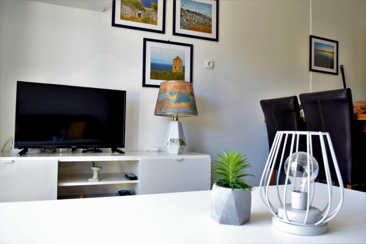 Rab City Apartment Greeny Раб Экстерьер фото