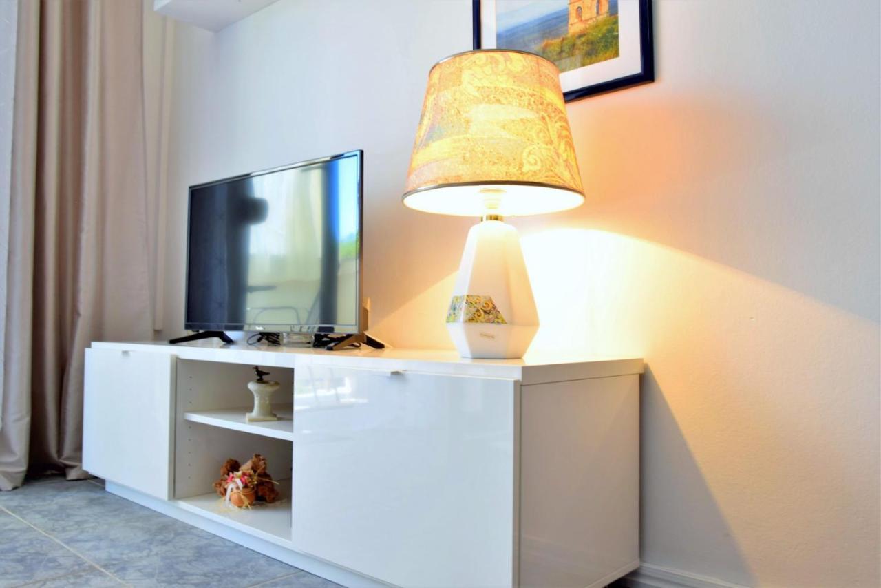 Rab City Apartment Greeny Раб Экстерьер фото